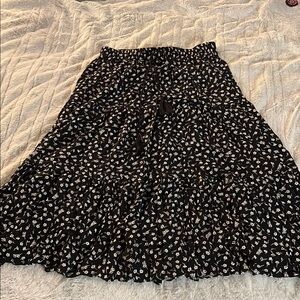 City Chic Black Midi A-Line Skirt with Tiered Design for Casual Night Out - 18